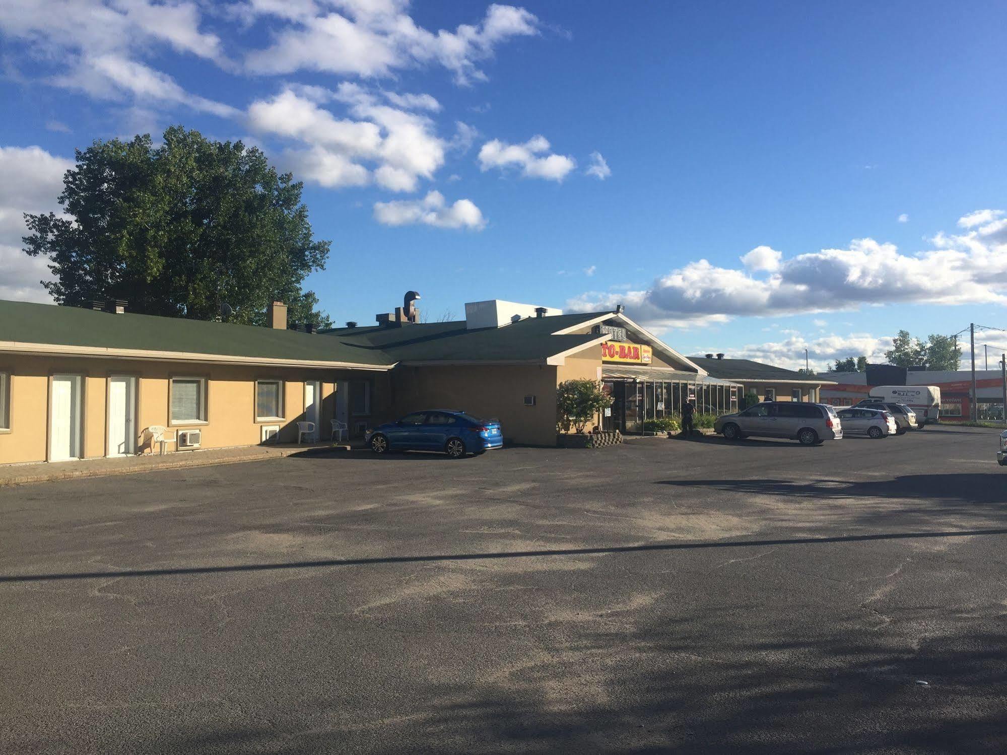 Motel Du Parc Masson Gatineau Exterior photo